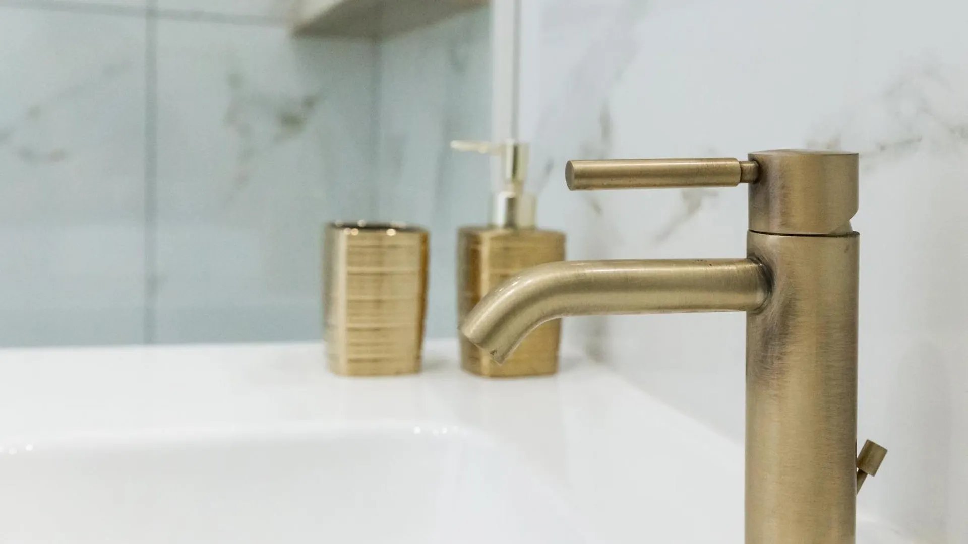 Golden Suites By Dimorra Naples