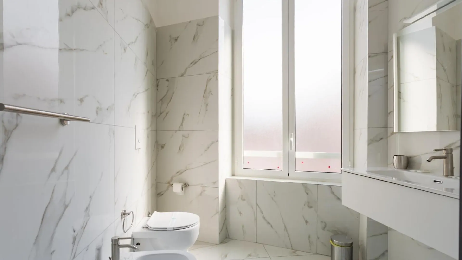 Golden Suites By Dimorra Naples