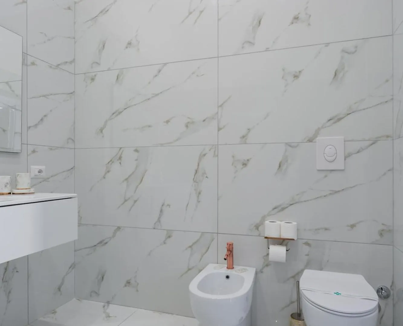 Golden Suites By Dimorra Naples Aparthotel